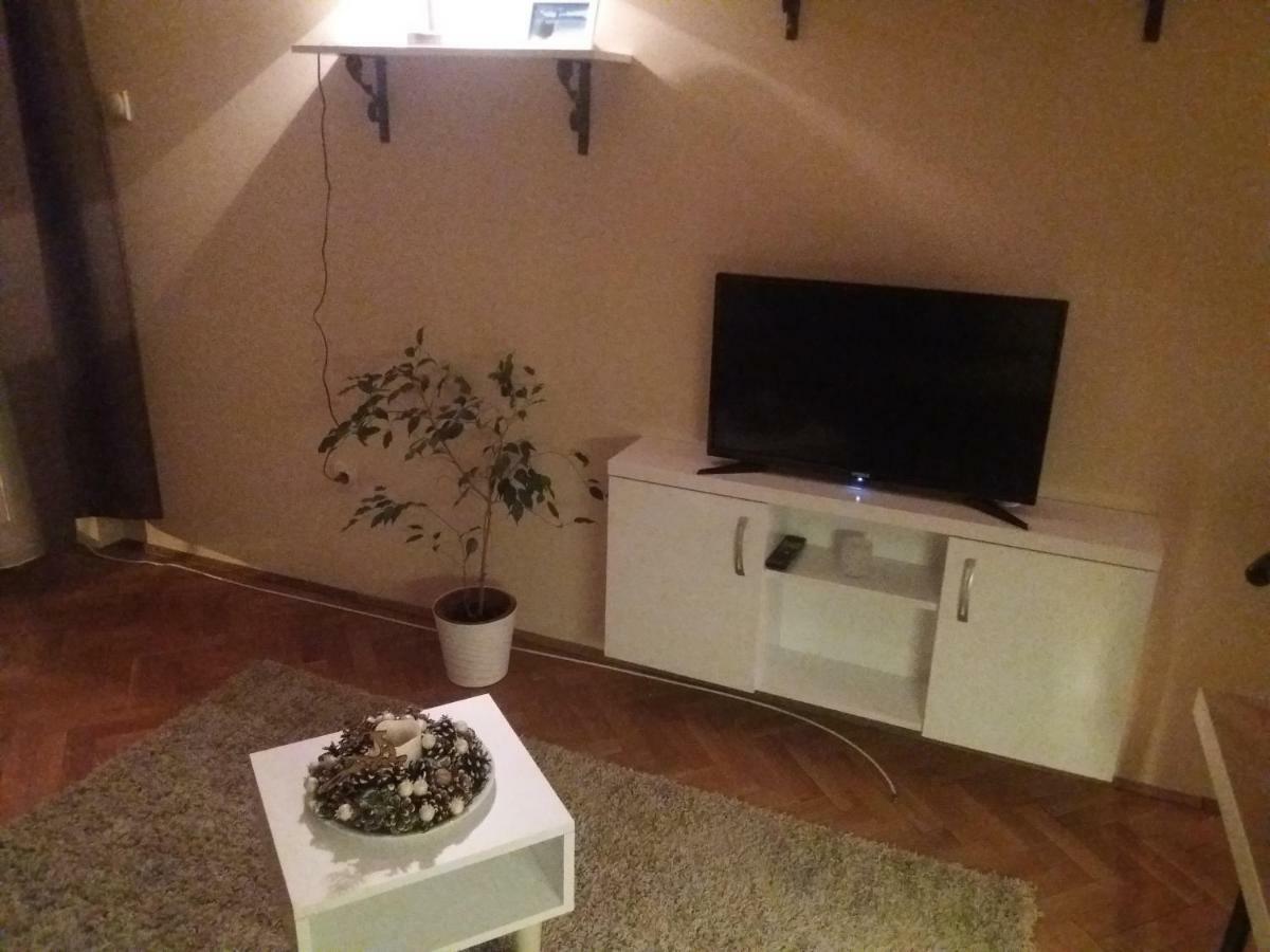 Studio Nina Нови-Сад Экстерьер фото